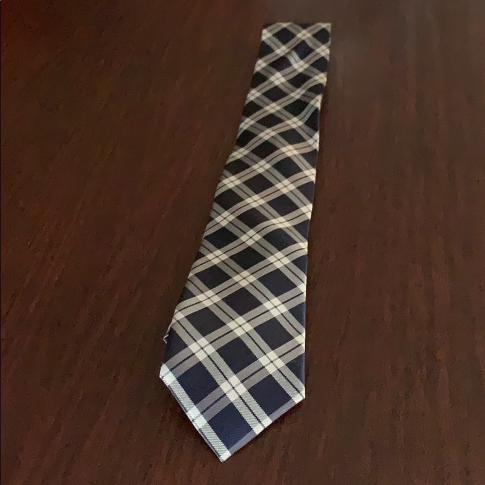 Plaid Navy White Tie